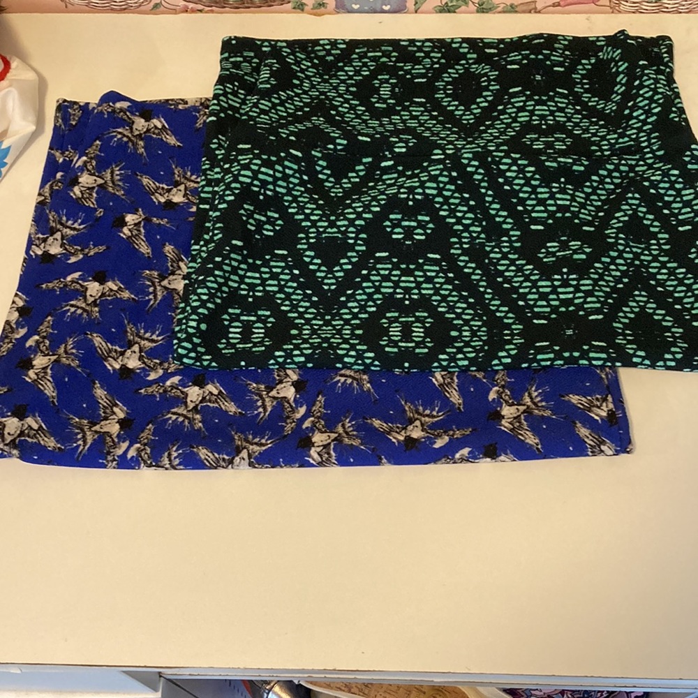 Lot of 2 Lularoe Cassie skirts